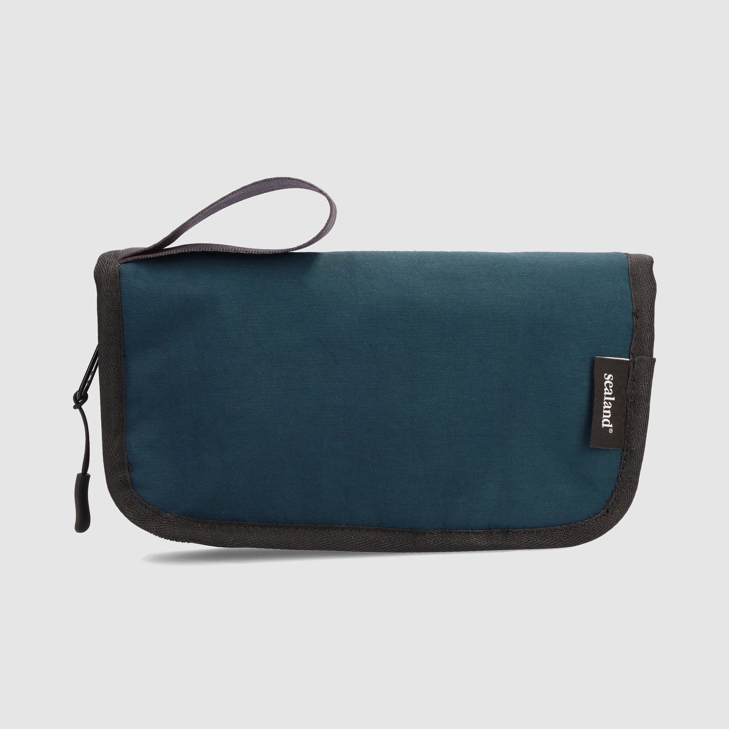Recycled Voyager Travel Wallet